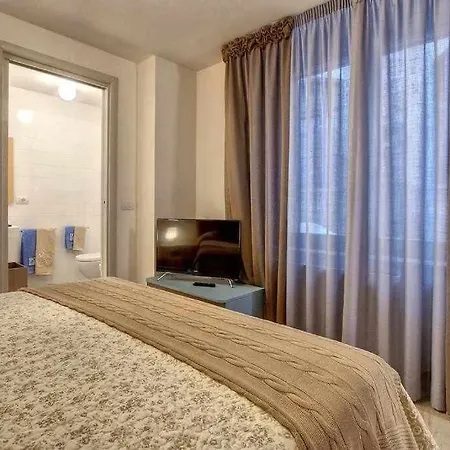 Lägenhet Faenza Elegant *