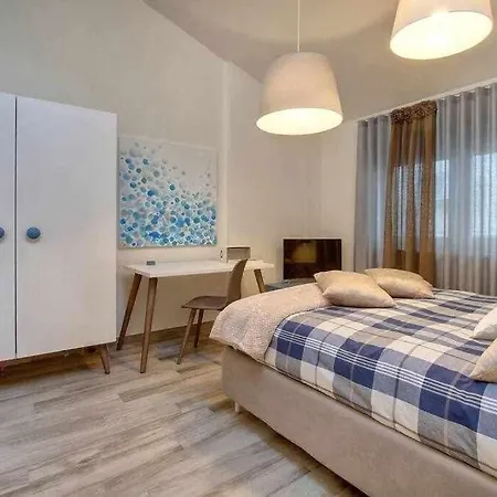 Faenza Elegant Lägenhet